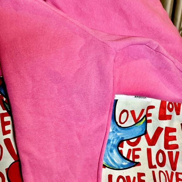 Super Adorable Pink Pug Swearshirt -Please Read - Picture 6 of 6